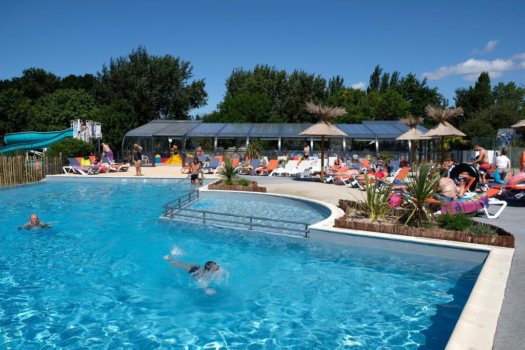 Отель Camping De L'Eve**** Сен-Назер Экстерьер фото