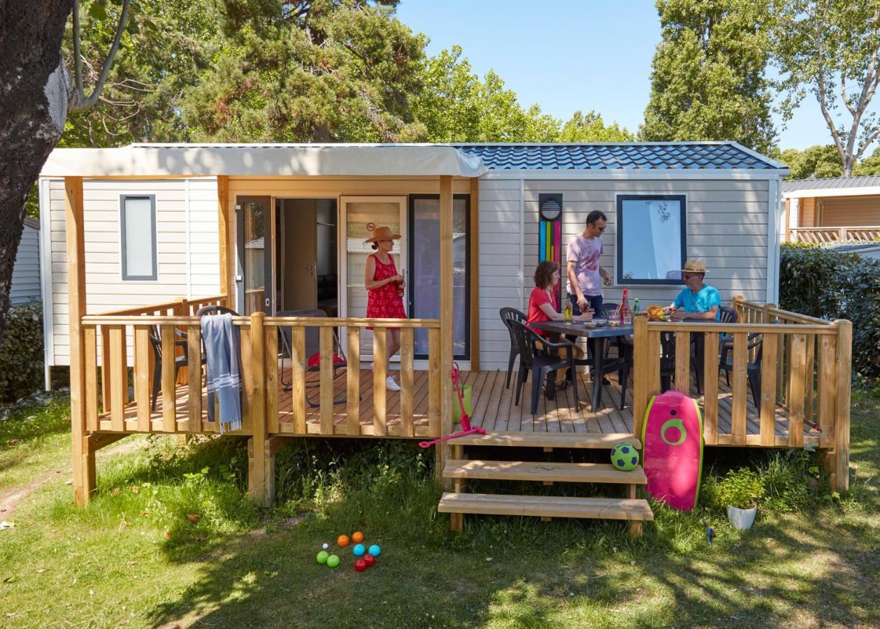 Отель Camping De L'Eve**** Сен-Назер Экстерьер фото